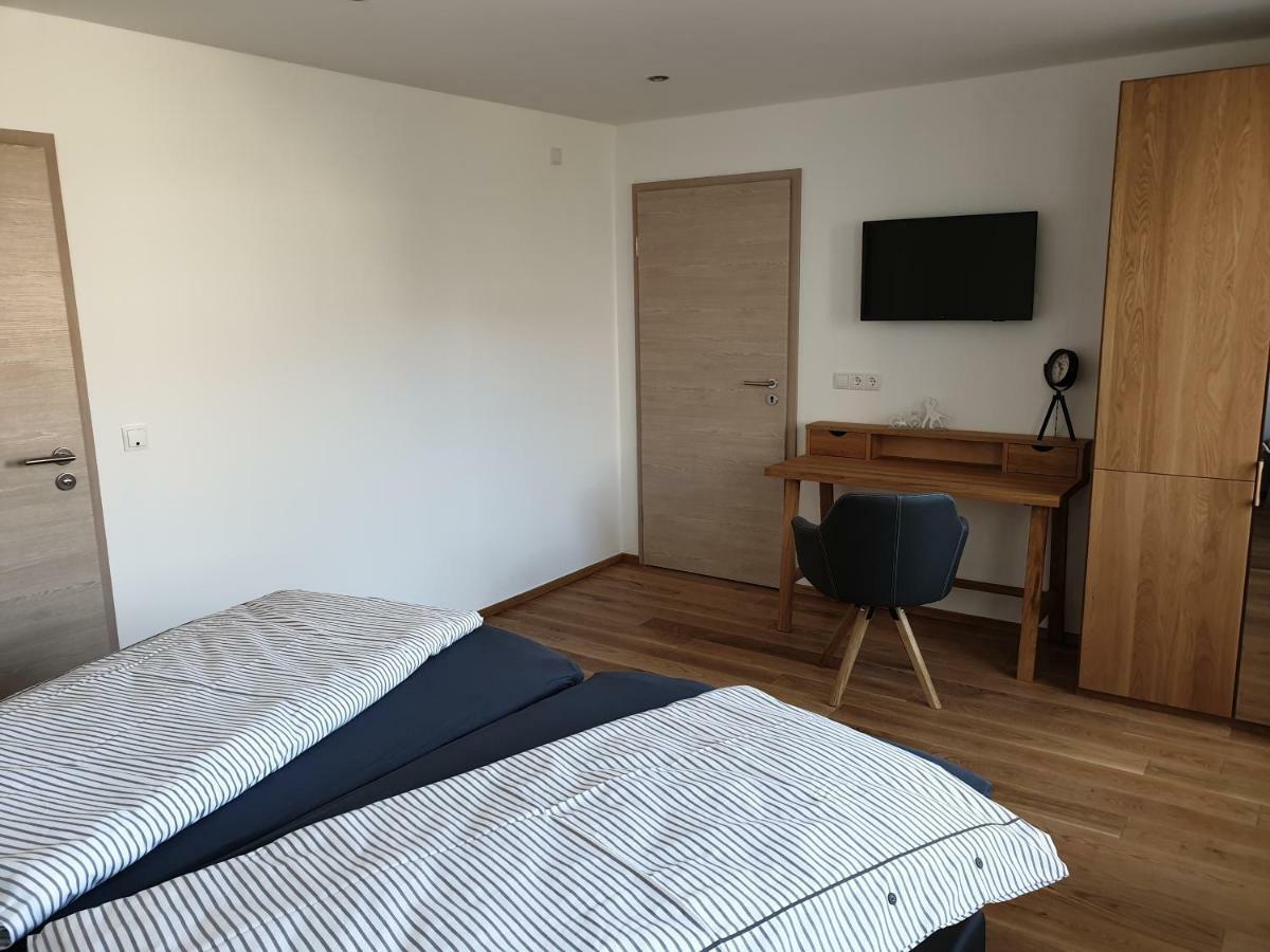 Beim Hooch. Egon Apartman Brucktal Kültér fotó